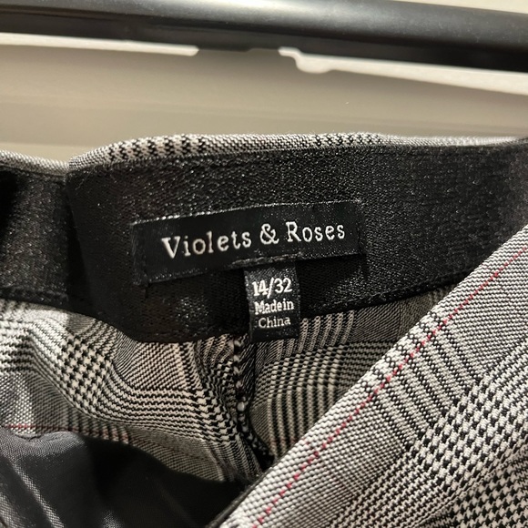 Violets & Roses houndstooth plaid slim straight trouser, size 14 - Picture 2 of 5